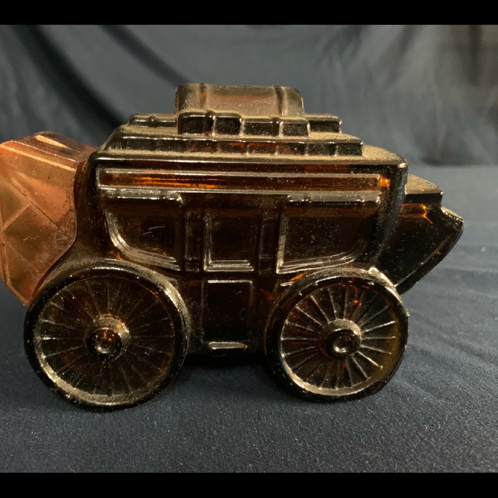 Avon stagecoach decanter